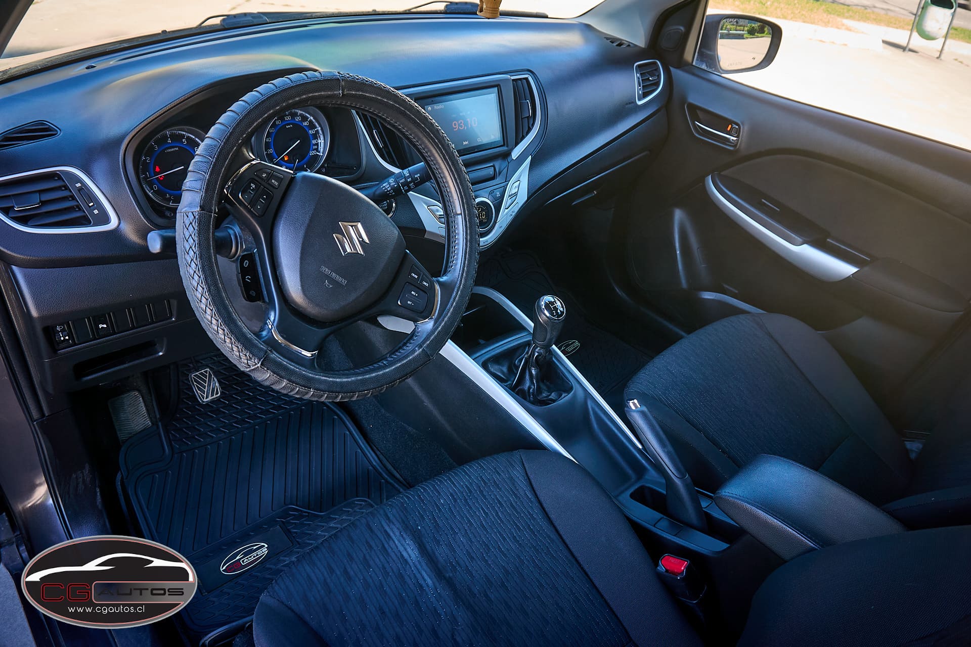 Suzuki Baleno Glx Hb — foto 2 de 13