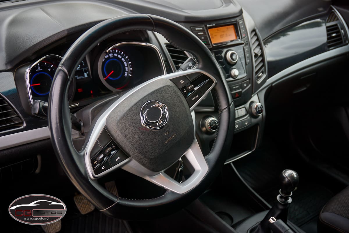 SsangYong Korando — foto 8 de 13