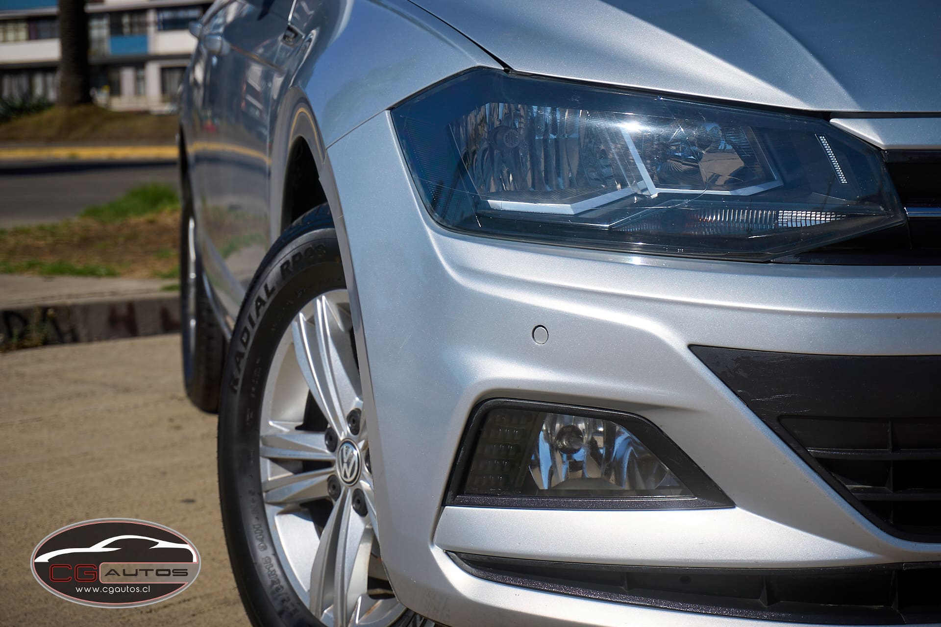 Volkswagen Polo — foto 11 de 14