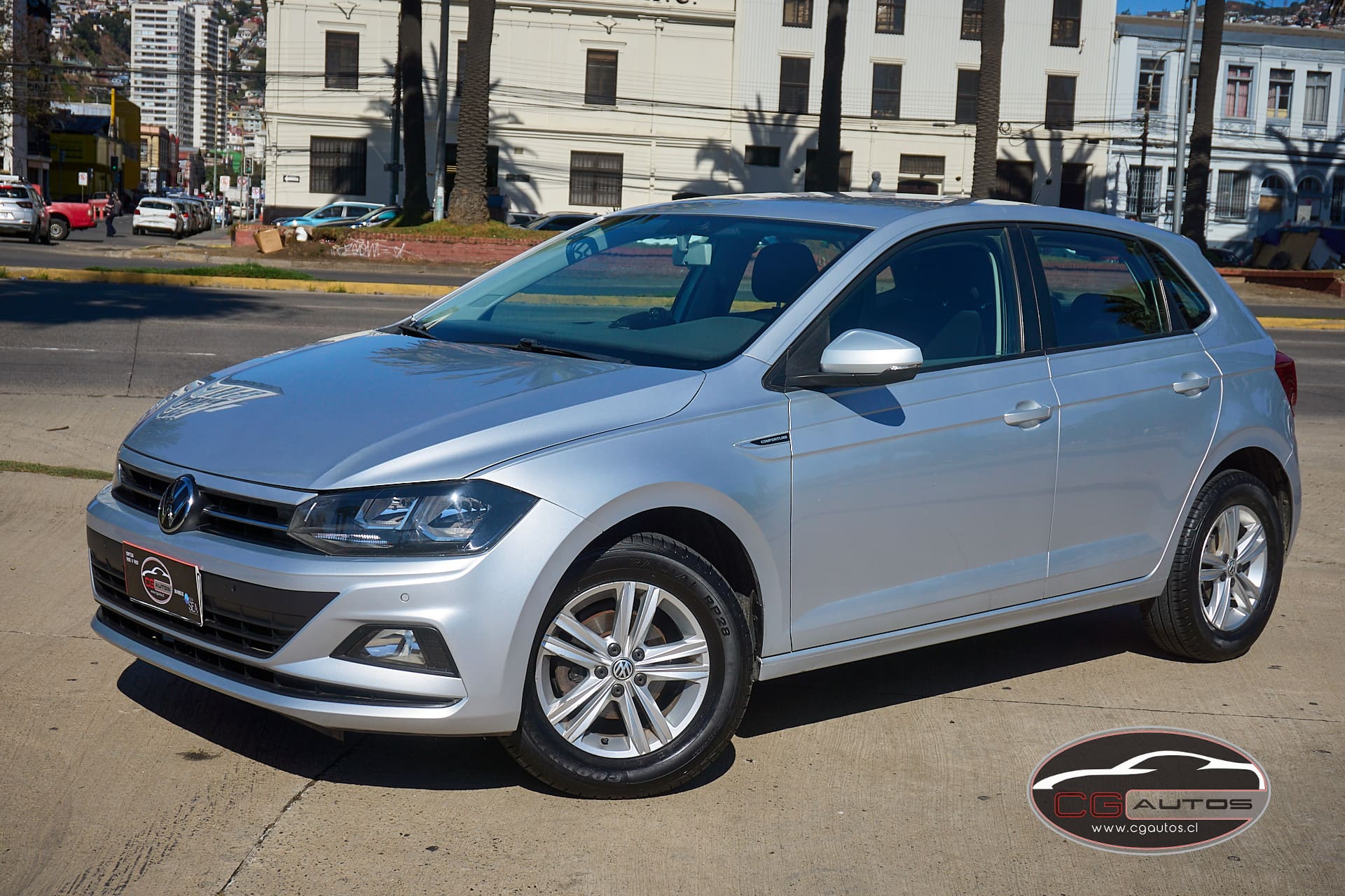 Volkswagen Polo — foto 5 de 14