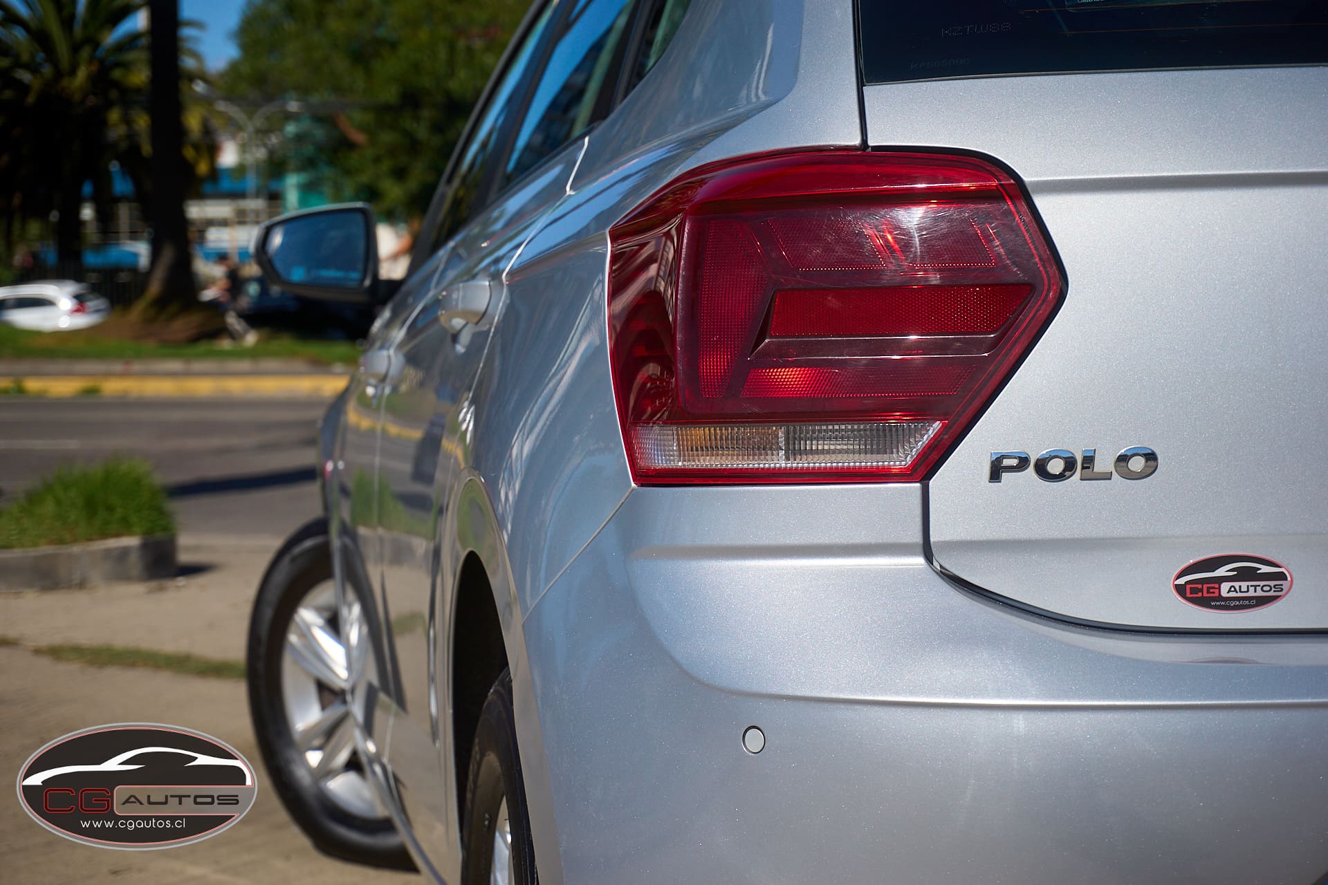 Volkswagen Polo — foto 12 de 14